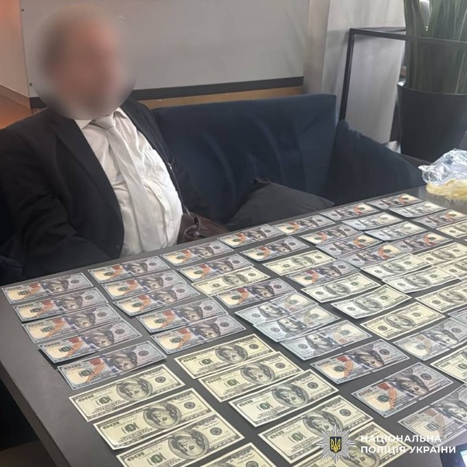 Новини Харкова: викрили схему виїзду за кордон за 7700 доларів